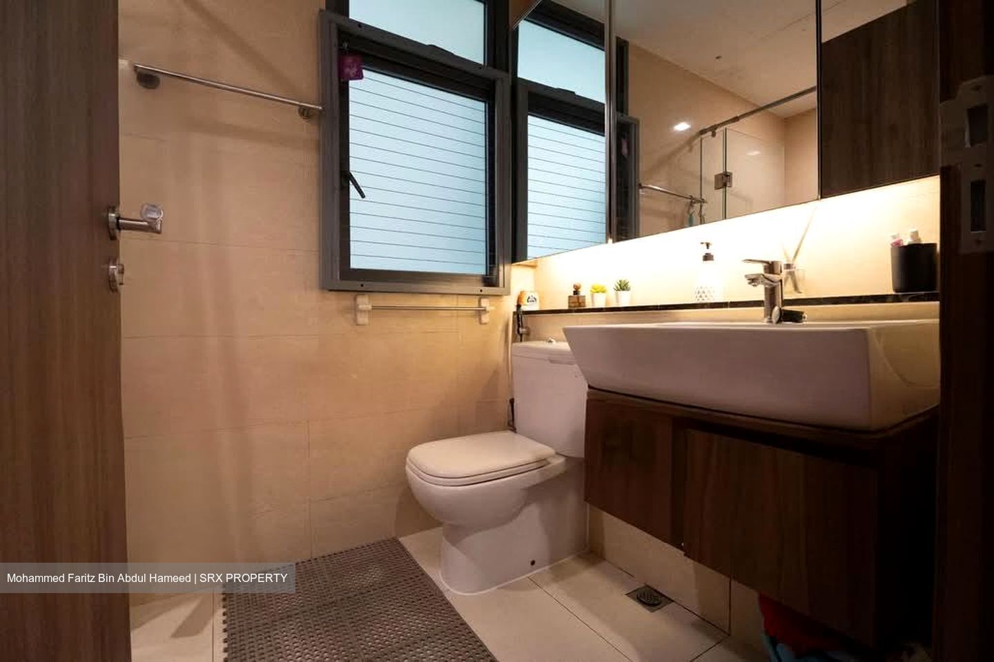 Palm Isles (D17), Condominium #557702161